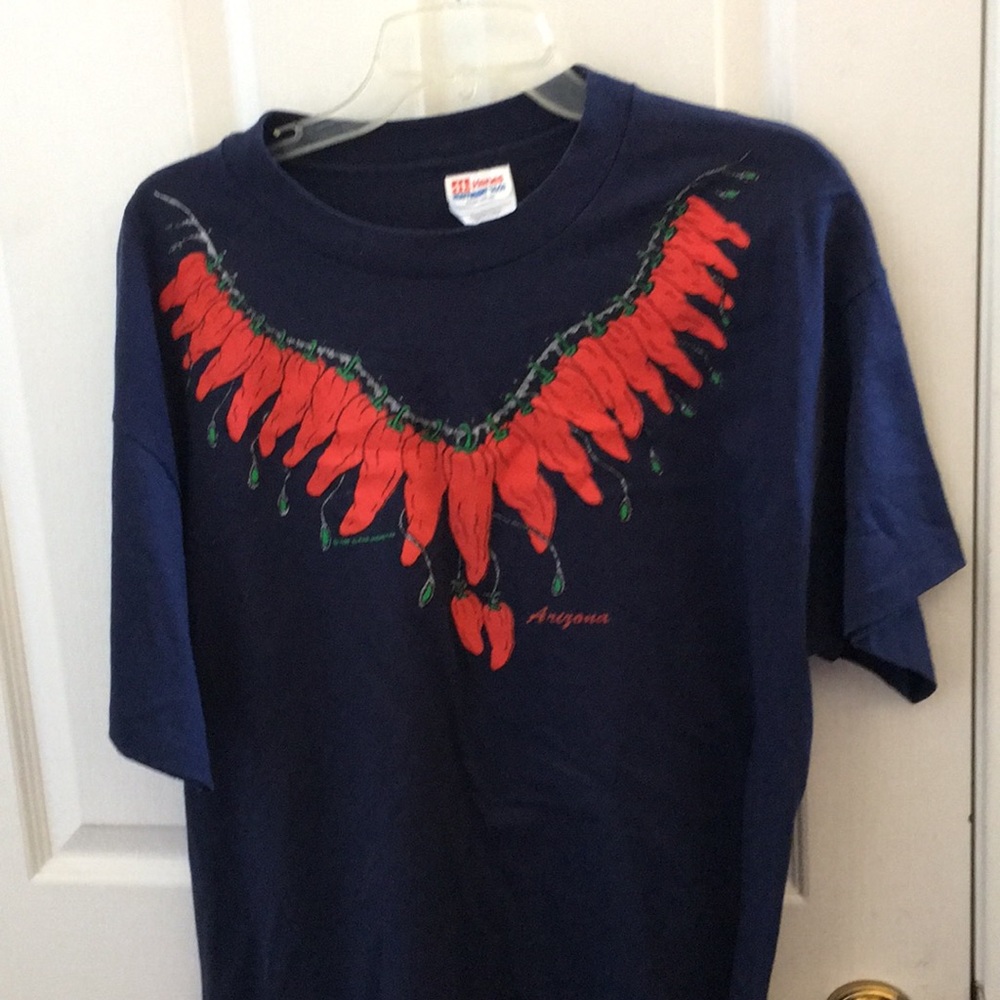 FINAL MARKDOWN Unisex Arizona chili pepper tee large